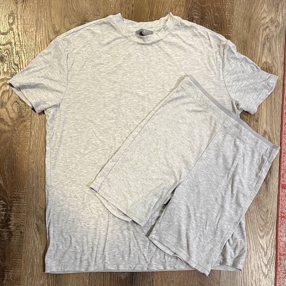 🩶Loft Gray T-Shirt and Shorts Set, PJ/Lounge, Womens Medium
